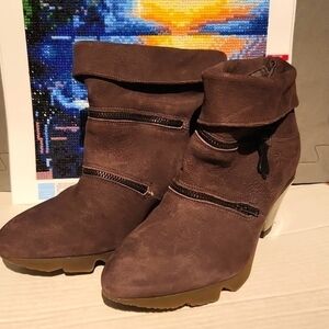 3. Purple suede Fly London Boots
